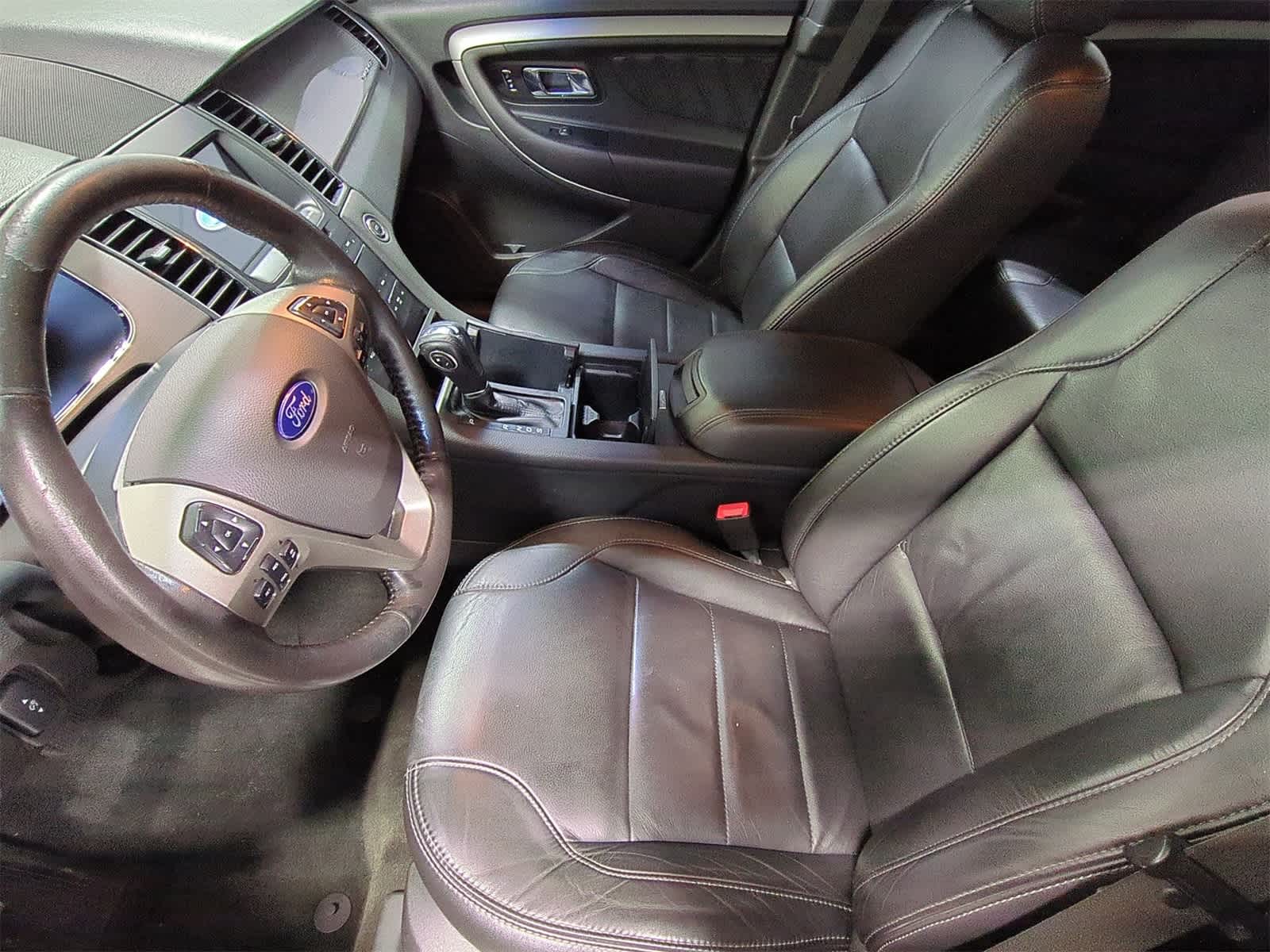 Thumbnail: 2016 Ford Taurus - 17