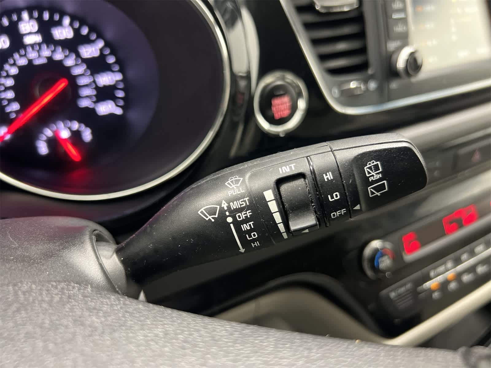 Thumbnail: 2017 Kia Sedona - 26