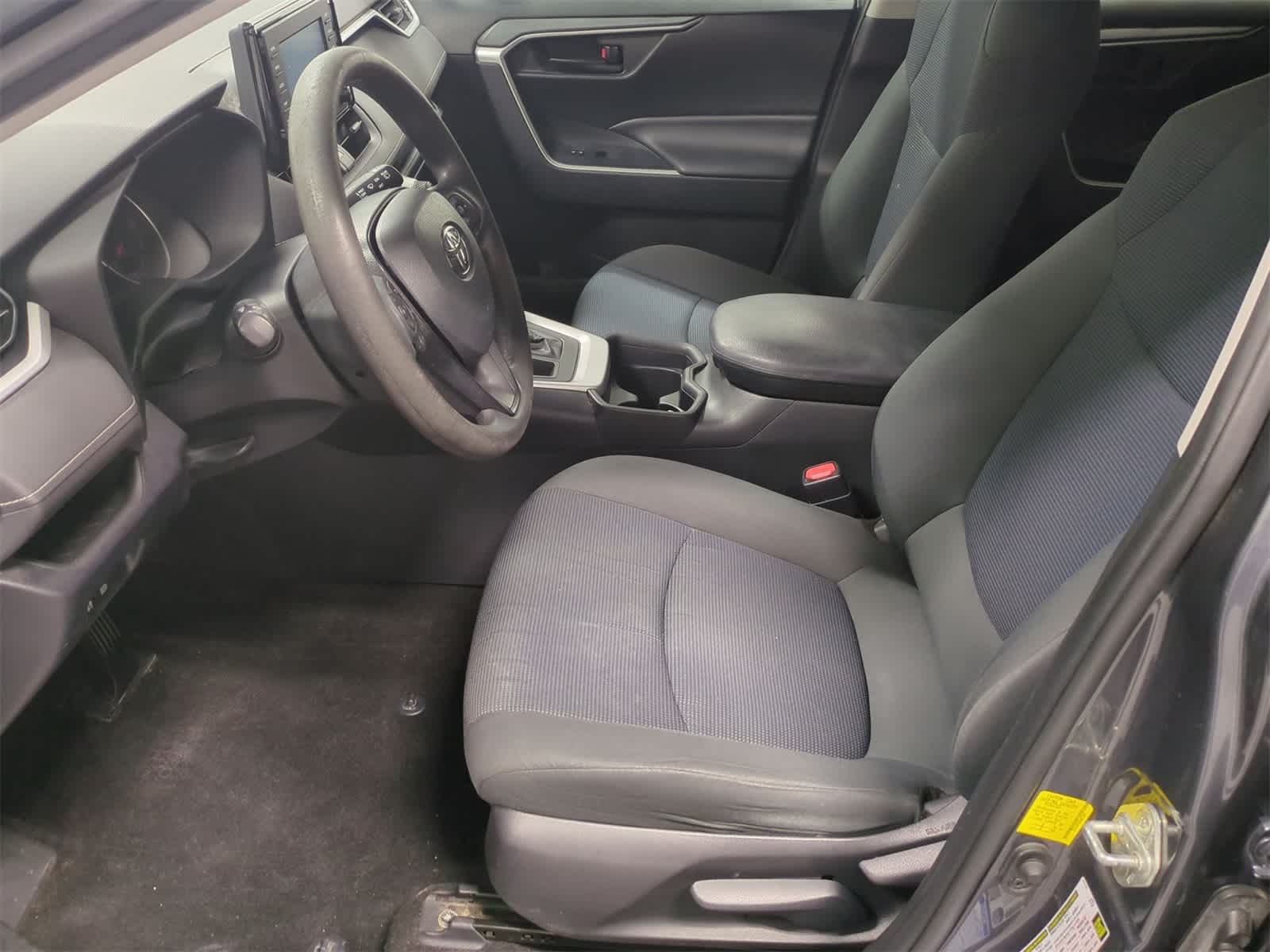 Thumbnail: 2019 Toyota RAV4 - 16