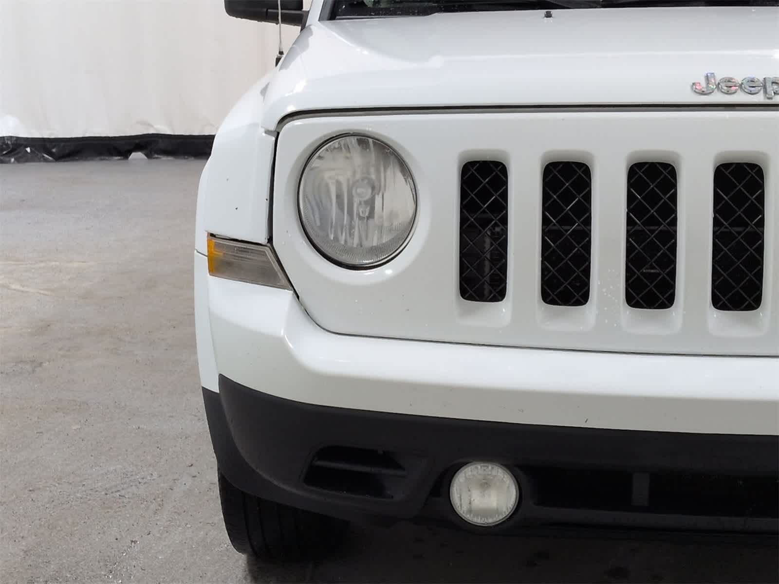 Thumbnail: 2014 Jeep Patriot - 11