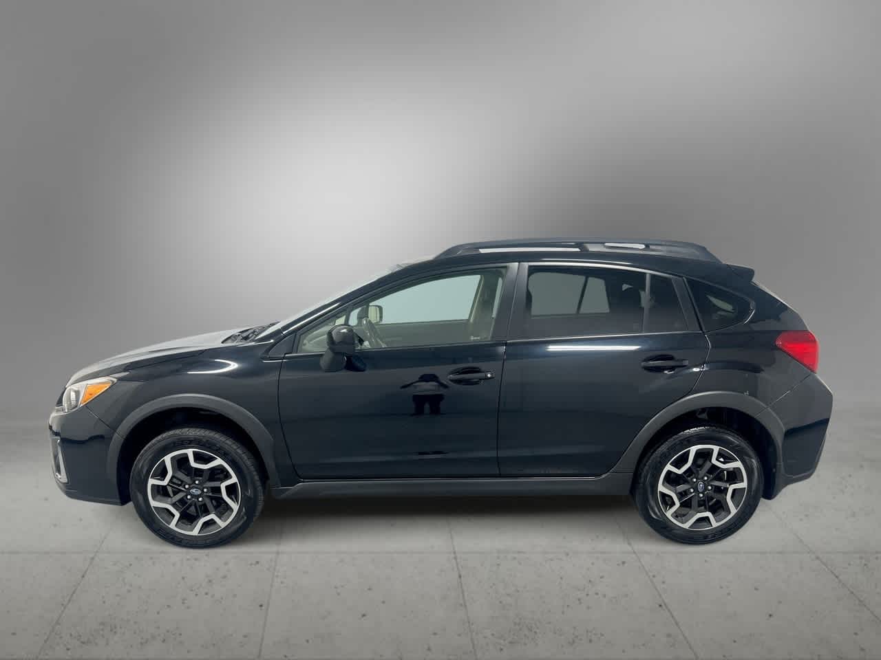 Thumbnail: 2016 Subaru Crosstrek - 5
