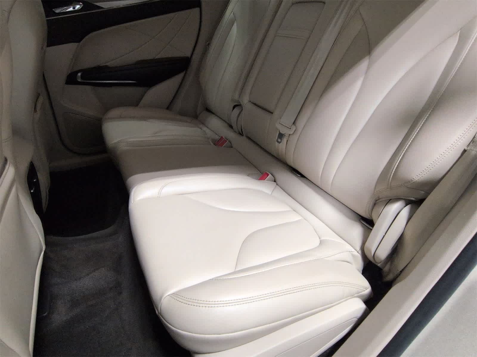 Thumbnail: 2017 Lincoln MKC - 20