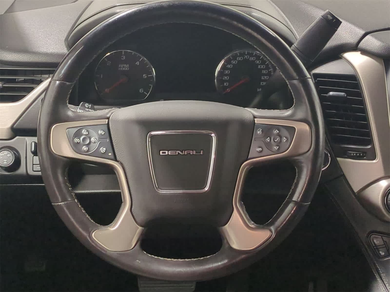 Thumbnail: 2015 GMC Yukon - 23