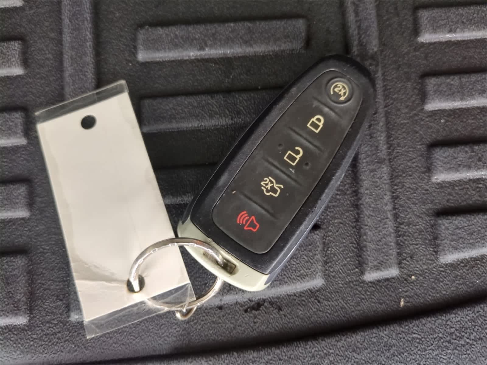 Thumbnail: 2014 Ford Escape - 34