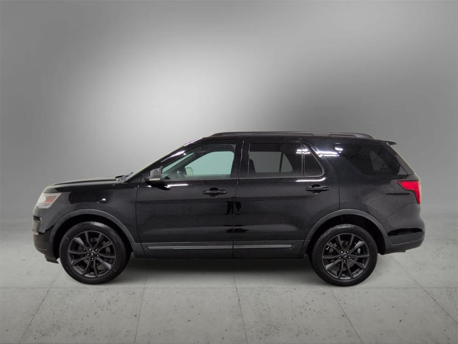 Thumbnail: 2018 Ford Explorer - 5