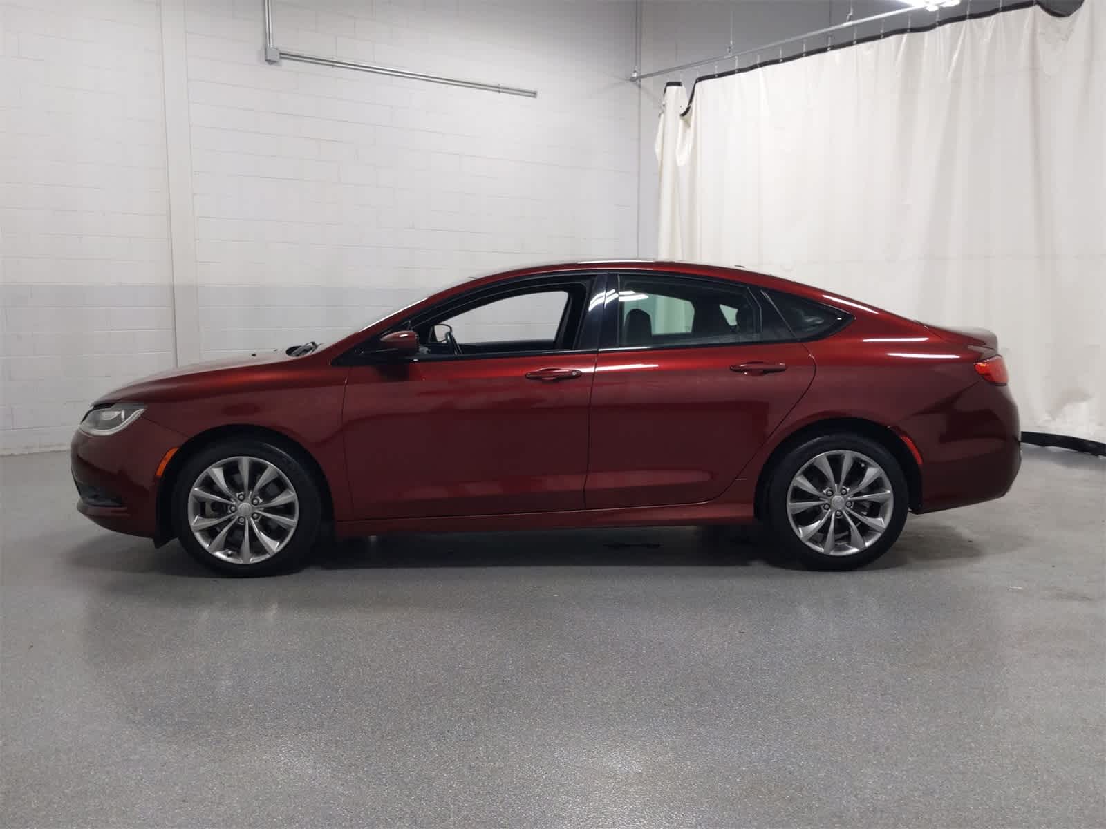 Thumbnail: 2015 Chrysler 200 - 11