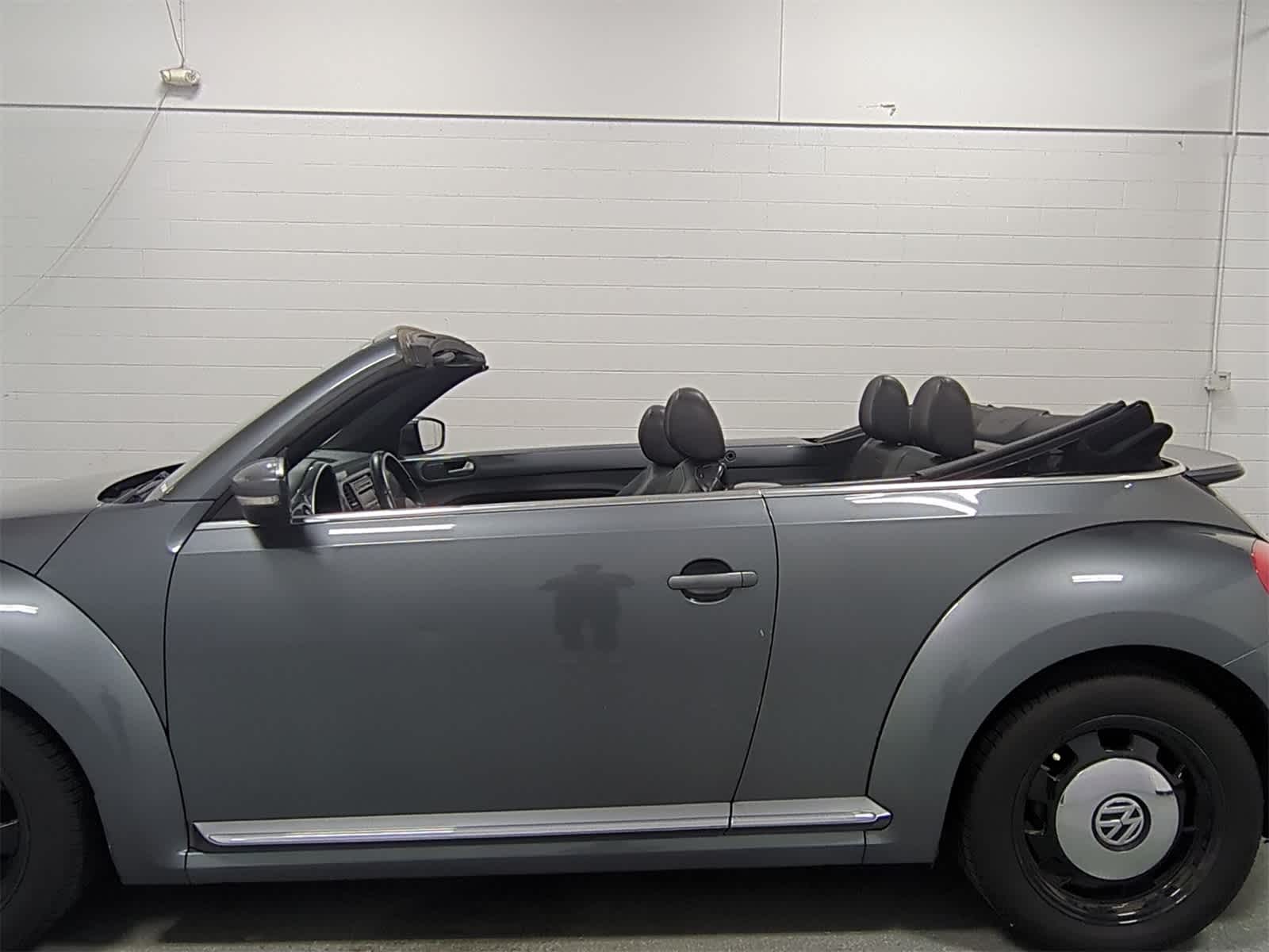 Thumbnail: 2014 Volkswagen Beetle - 2