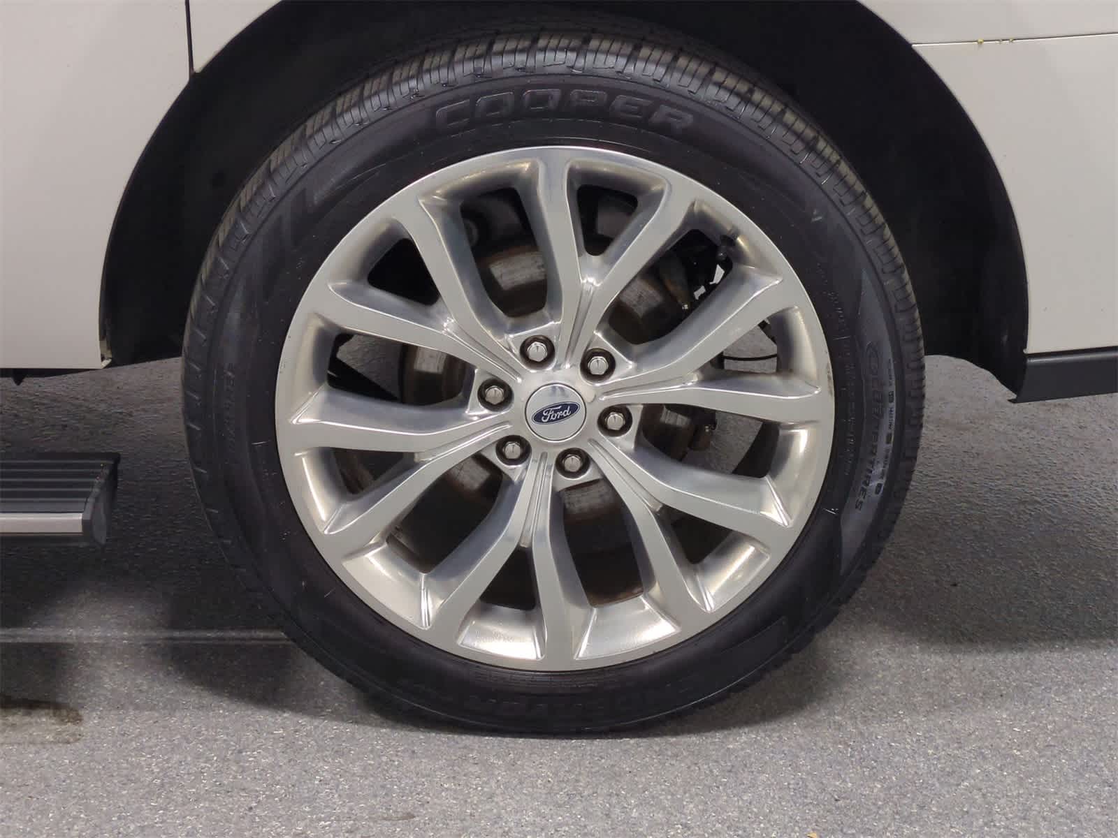 Thumbnail: 2019 Ford Expedition MAX - 14