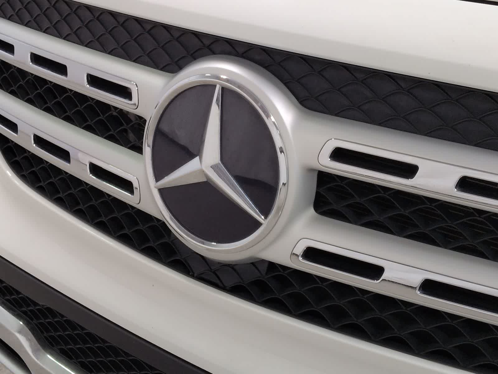 Thumbnail: 2022 Mercedes-Benz GLB - 13