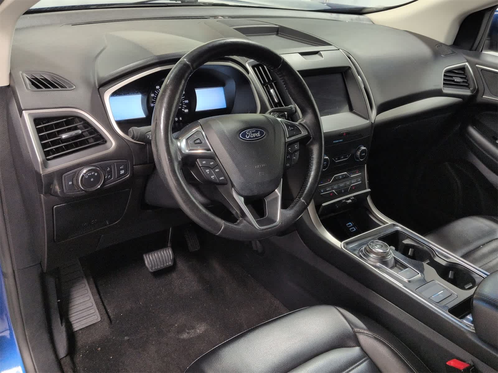 Thumbnail: 2020 Ford Edge - 10