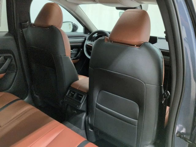 Thumbnail: 2026 Mazda CX-50 - 19