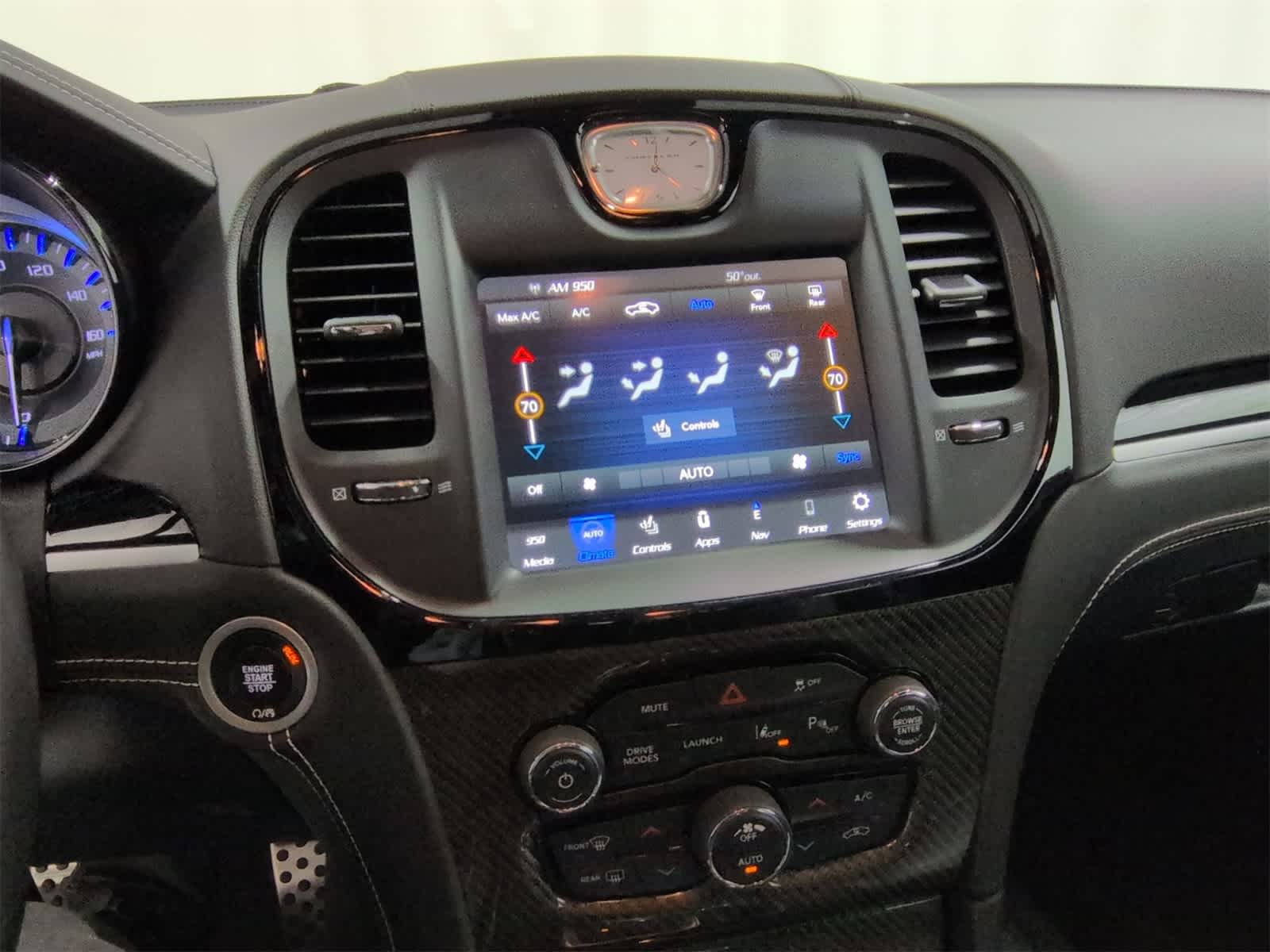 Thumbnail: 2023 Chrysler 300 - 30