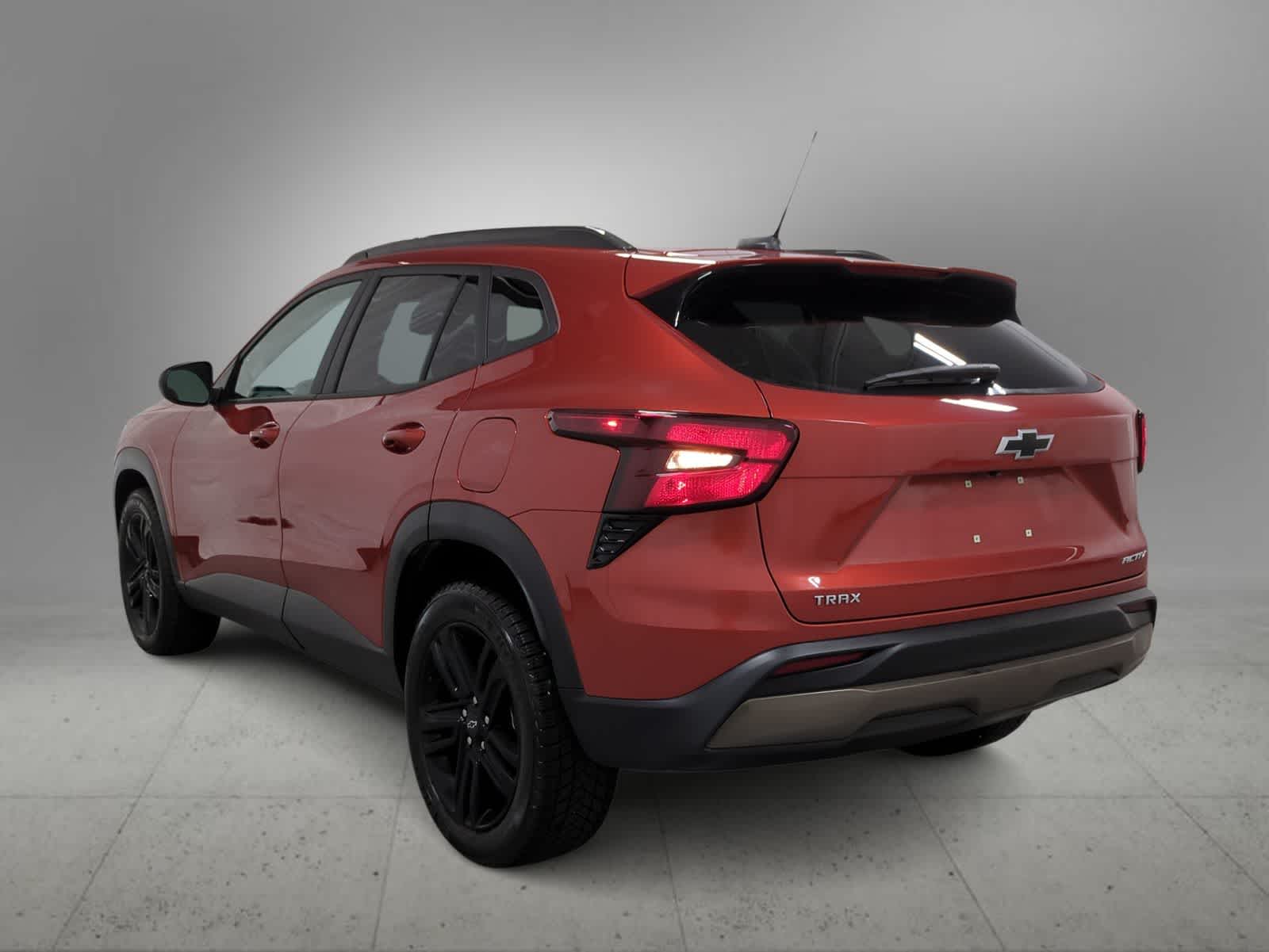 Thumbnail: 2024 Chevrolet Trax - 6