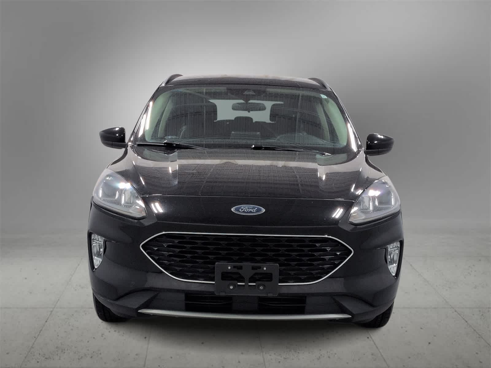 Thumbnail: 2020 Ford Escape - 3