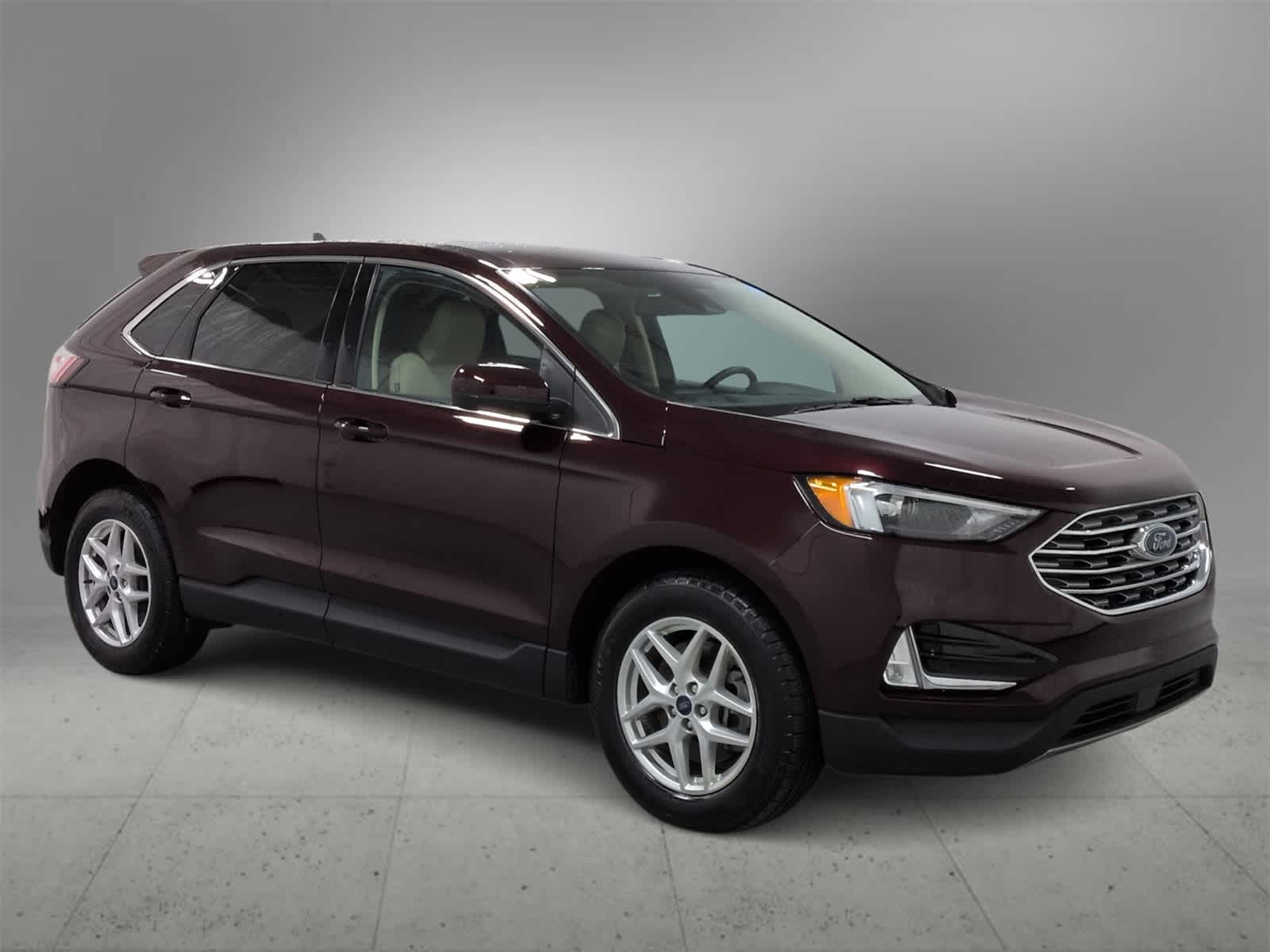 Thumbnail: 2022 Ford Edge - 2