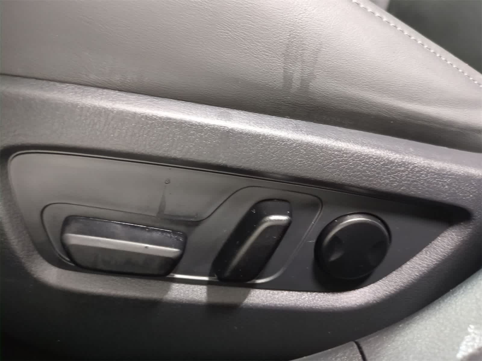 Thumbnail: 2023 Mazda CX-30 - 24