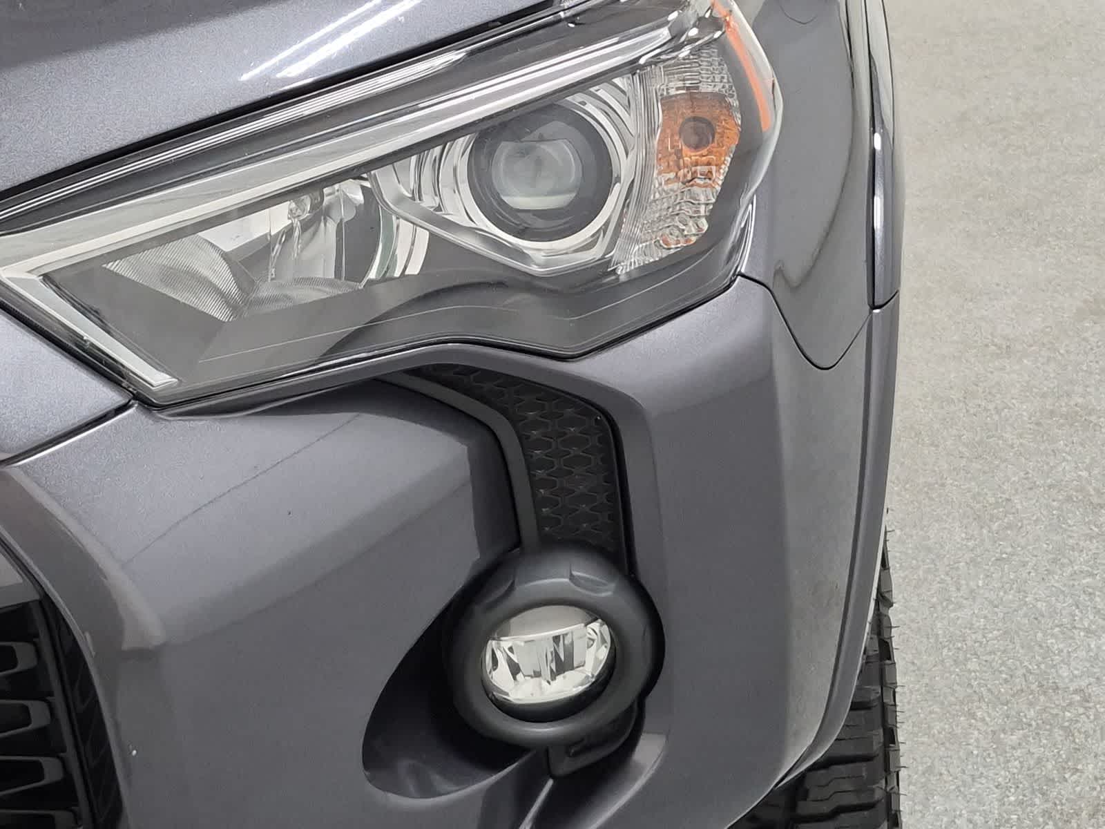 Thumbnail: 2022 Toyota 4Runner - 18