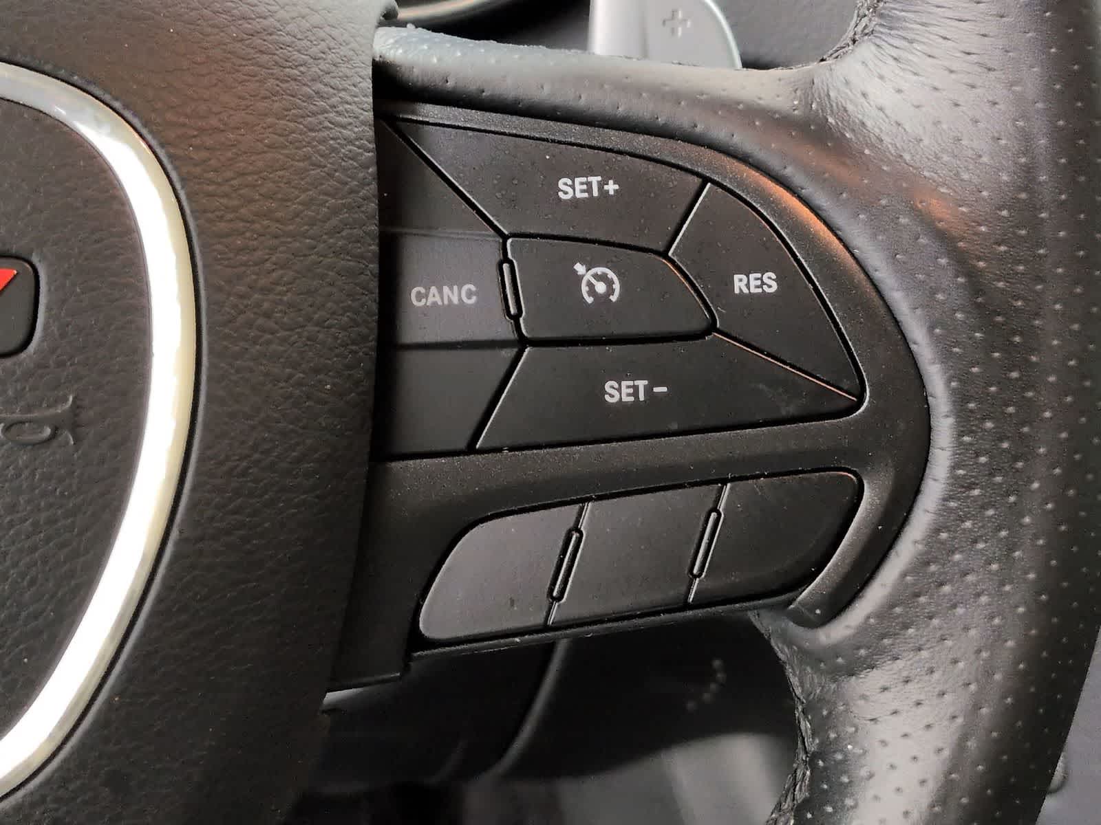 Thumbnail: 2018 Dodge Durango - 27