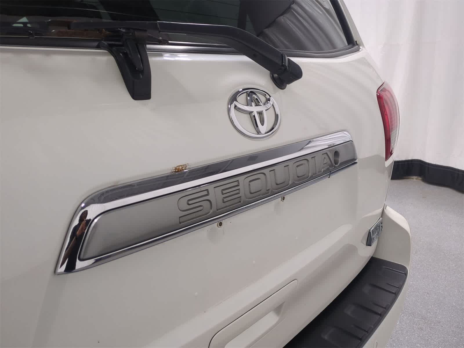 Thumbnail: 2013 Toyota Sequoia - 13