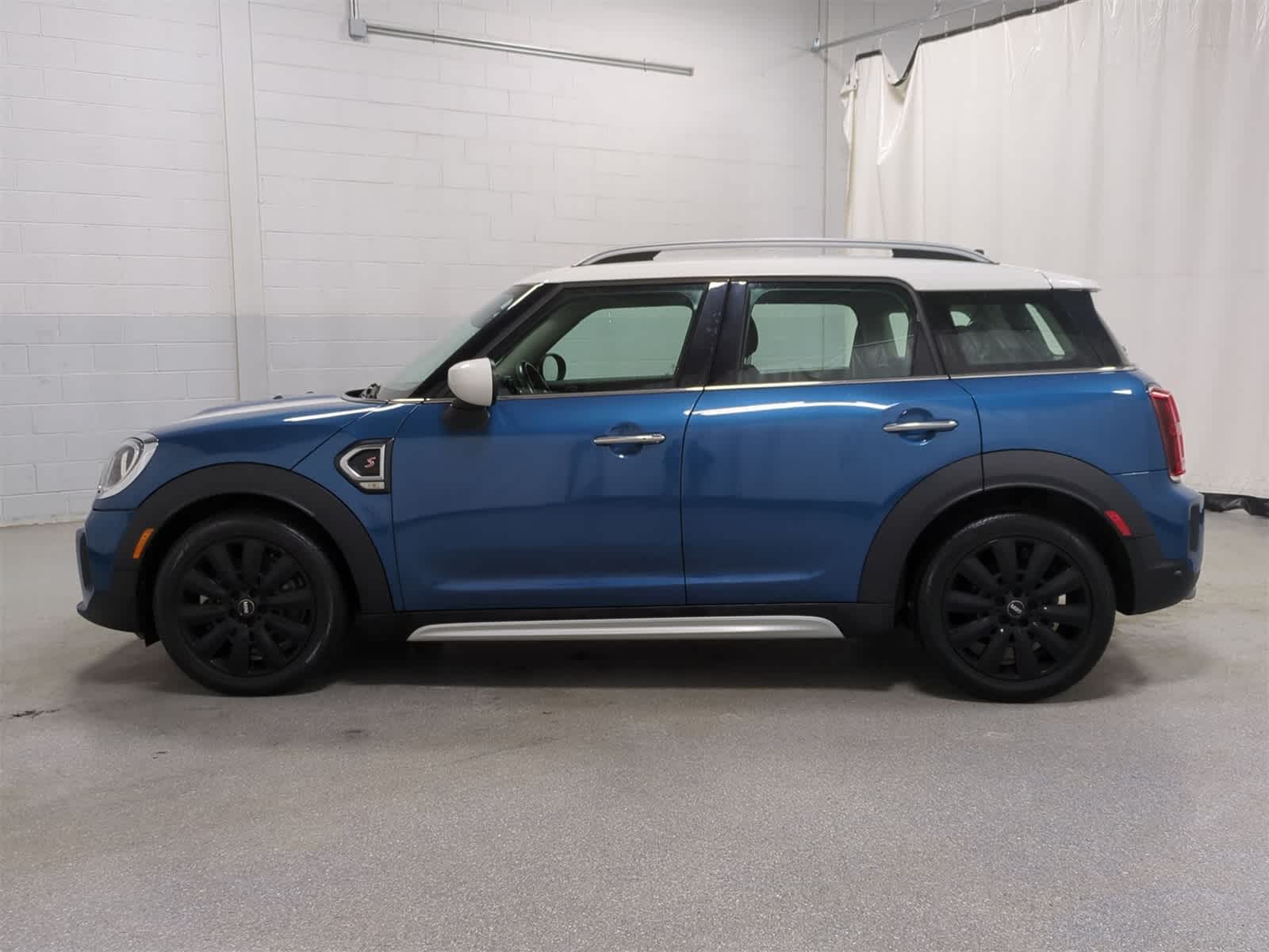 Thumbnail: 2023 MINI Cooper Countryman - 11
