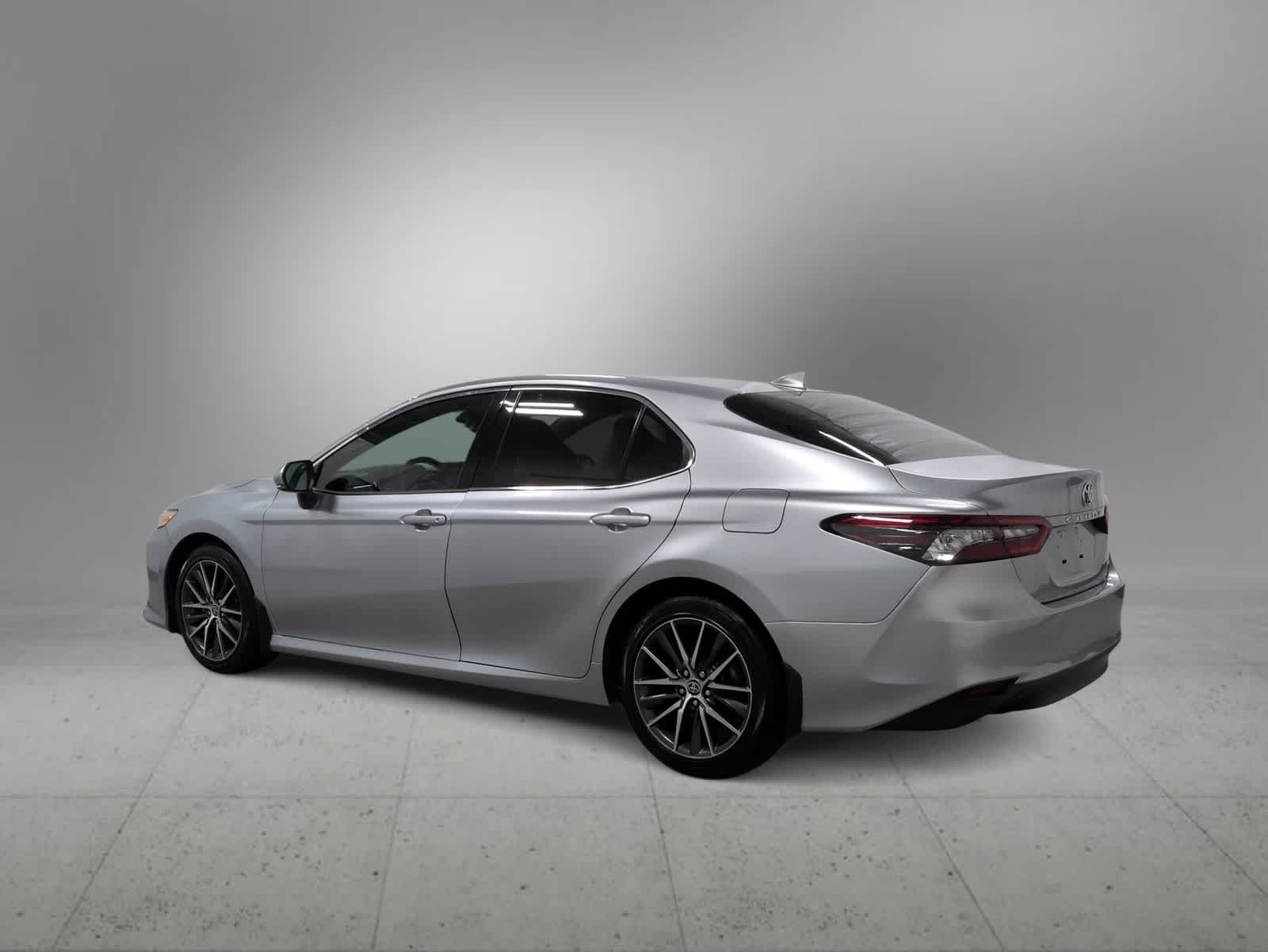 Thumbnail: 2022 Toyota Camry - 6