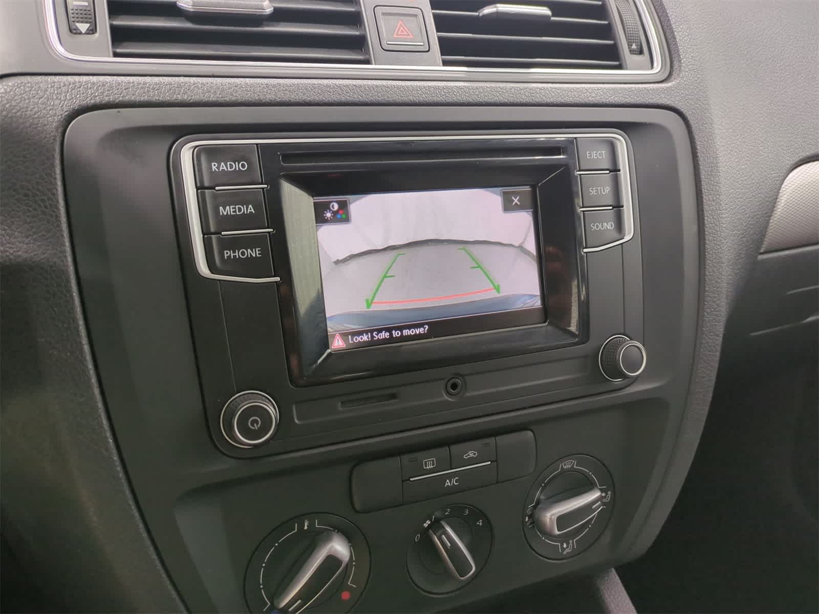 2017 Volkswagen Jetta S 29
