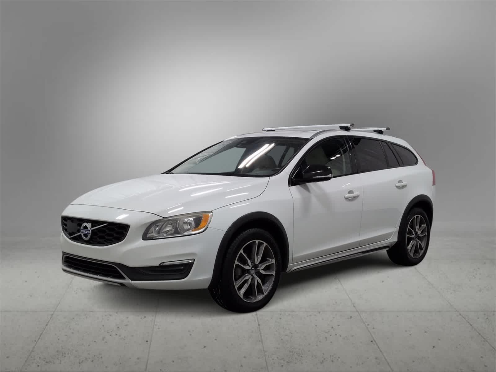 Thumbnail: 2017 Volvo S60 - 4