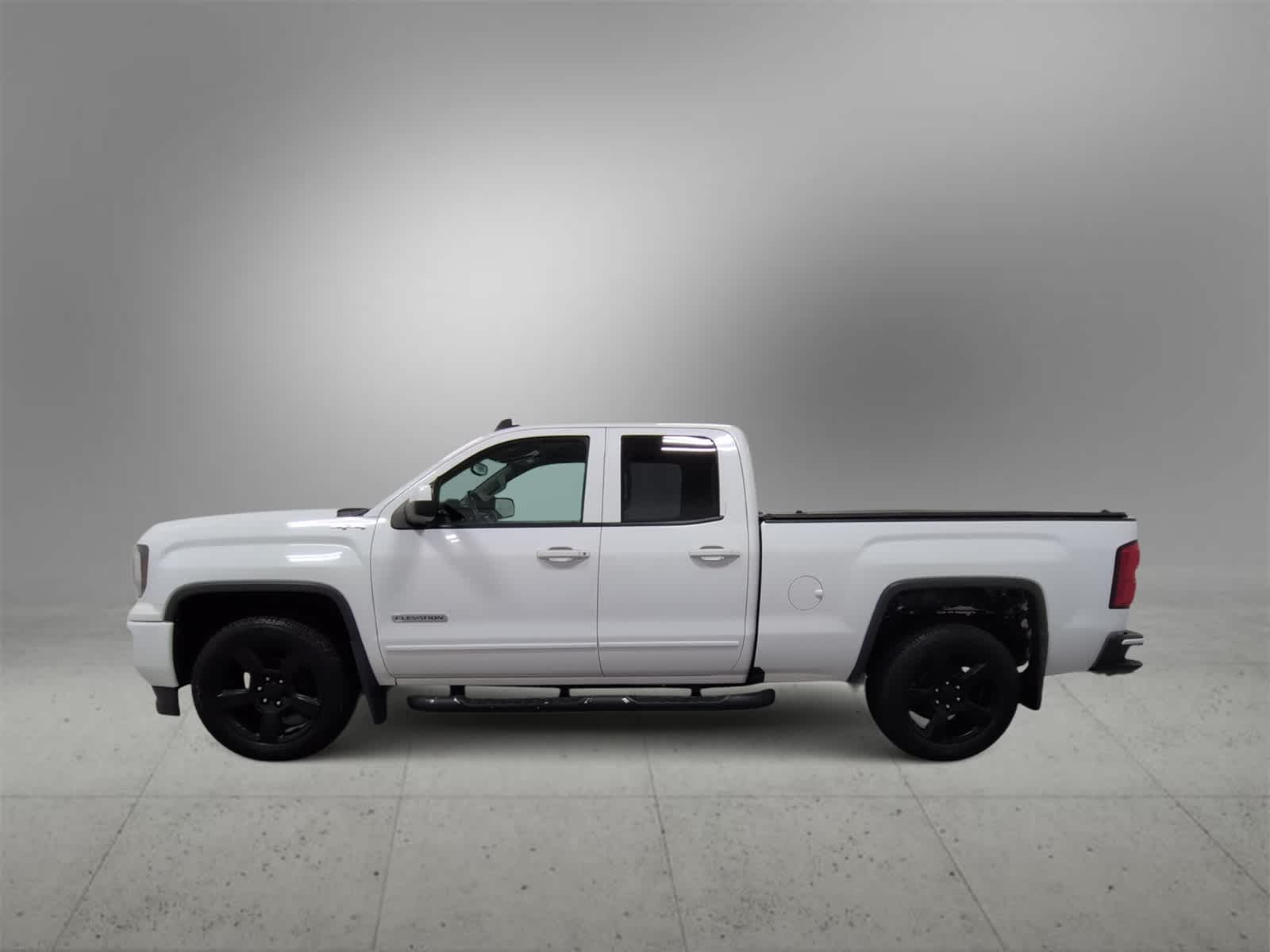 Thumbnail: 2017 GMC Sierra 1500 - 5