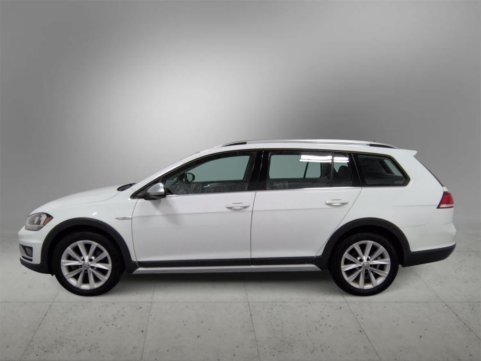 Thumbnail: 2019 Volkswagen Golf - 5