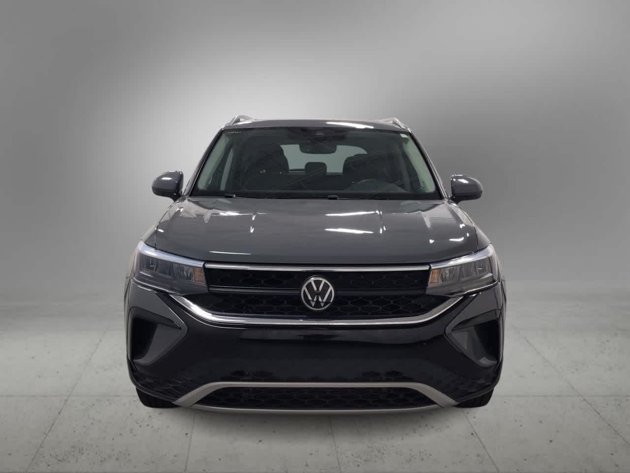 Thumbnail: 2022 Volkswagen Taos - 3