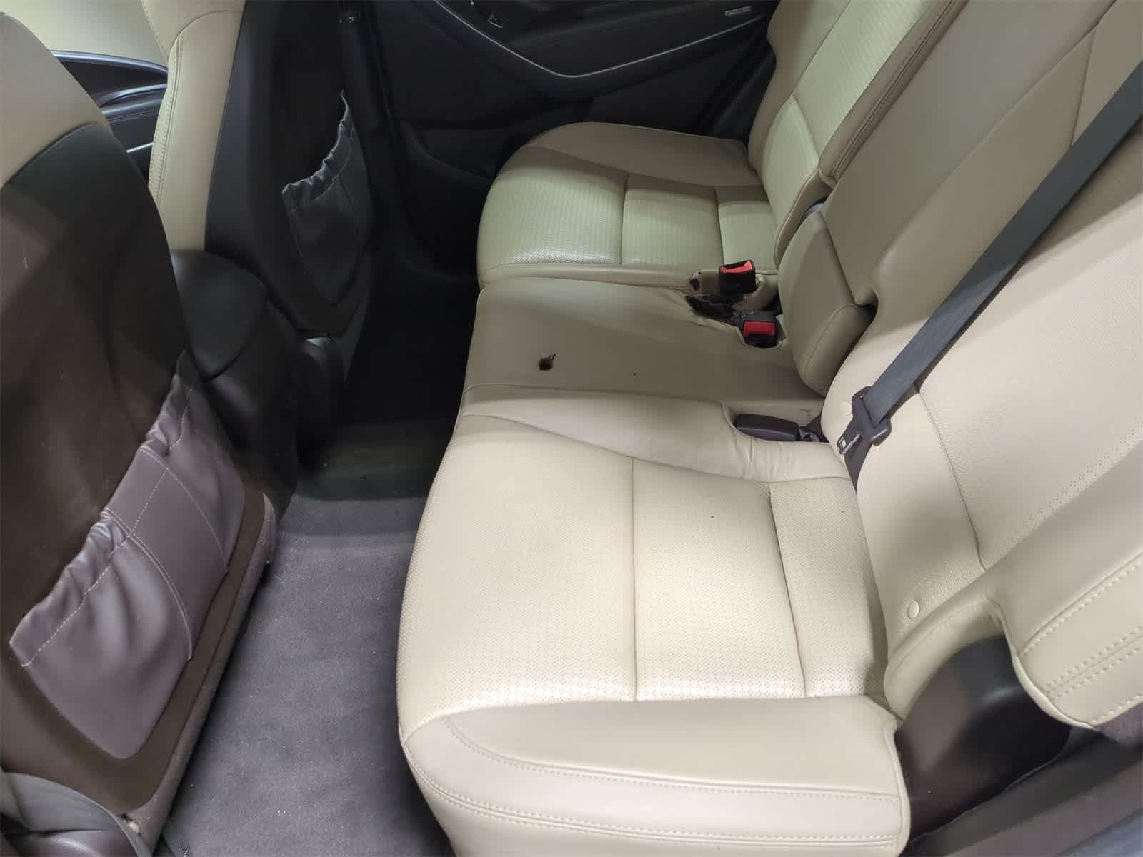 Thumbnail: 2013 Hyundai Santa Fe - 20