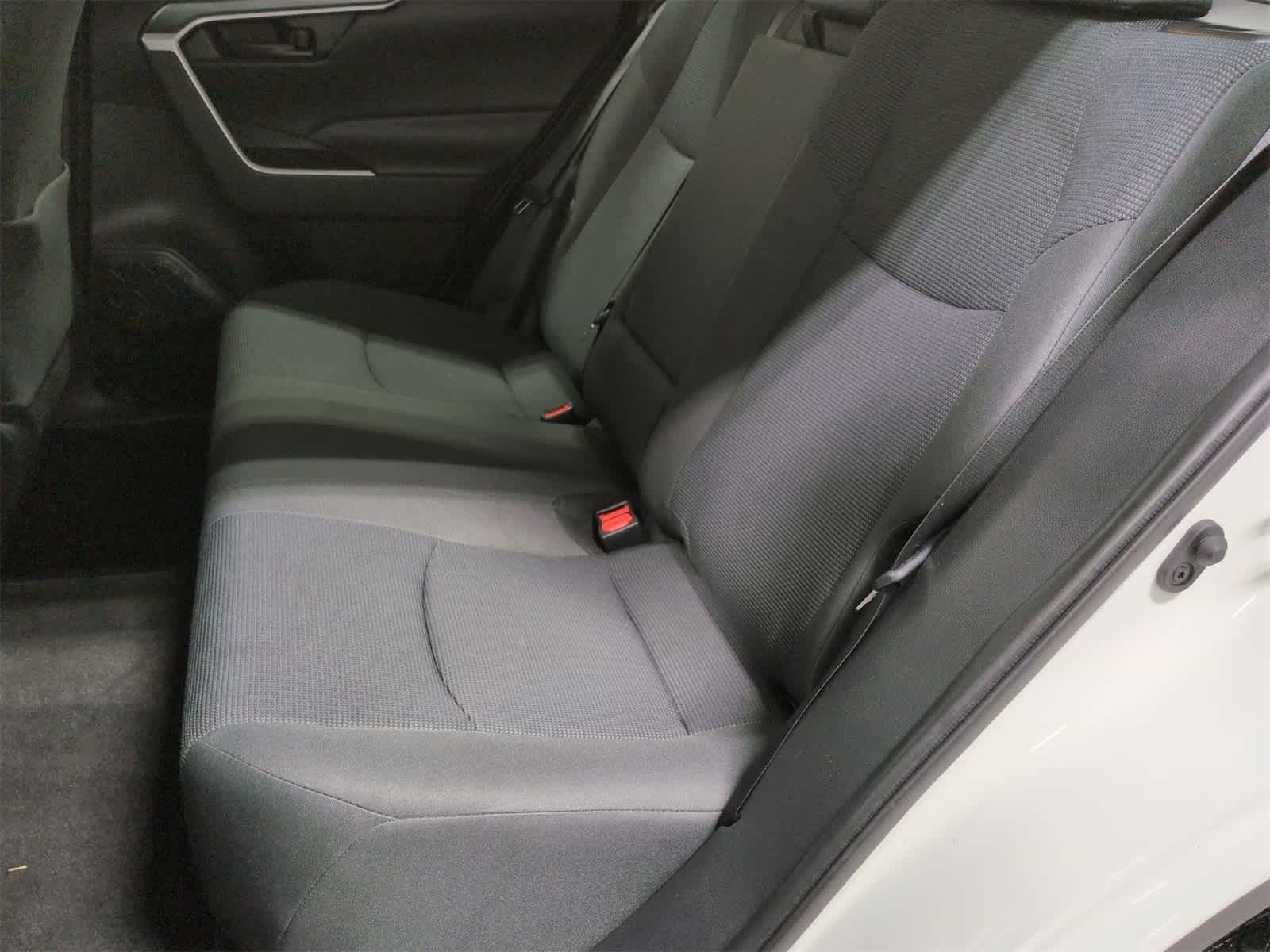 Thumbnail: 2019 Toyota RAV4 - 20