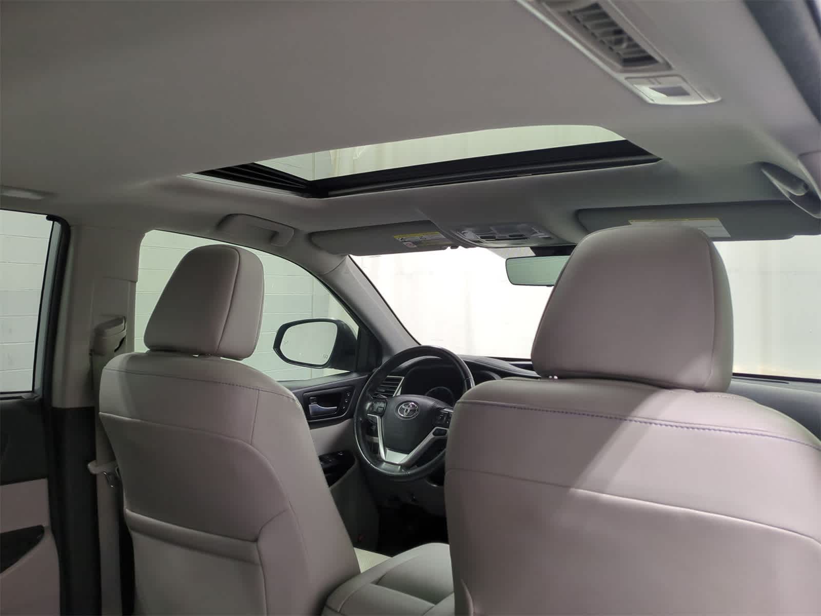 2018 Toyota Highlander Limited 23