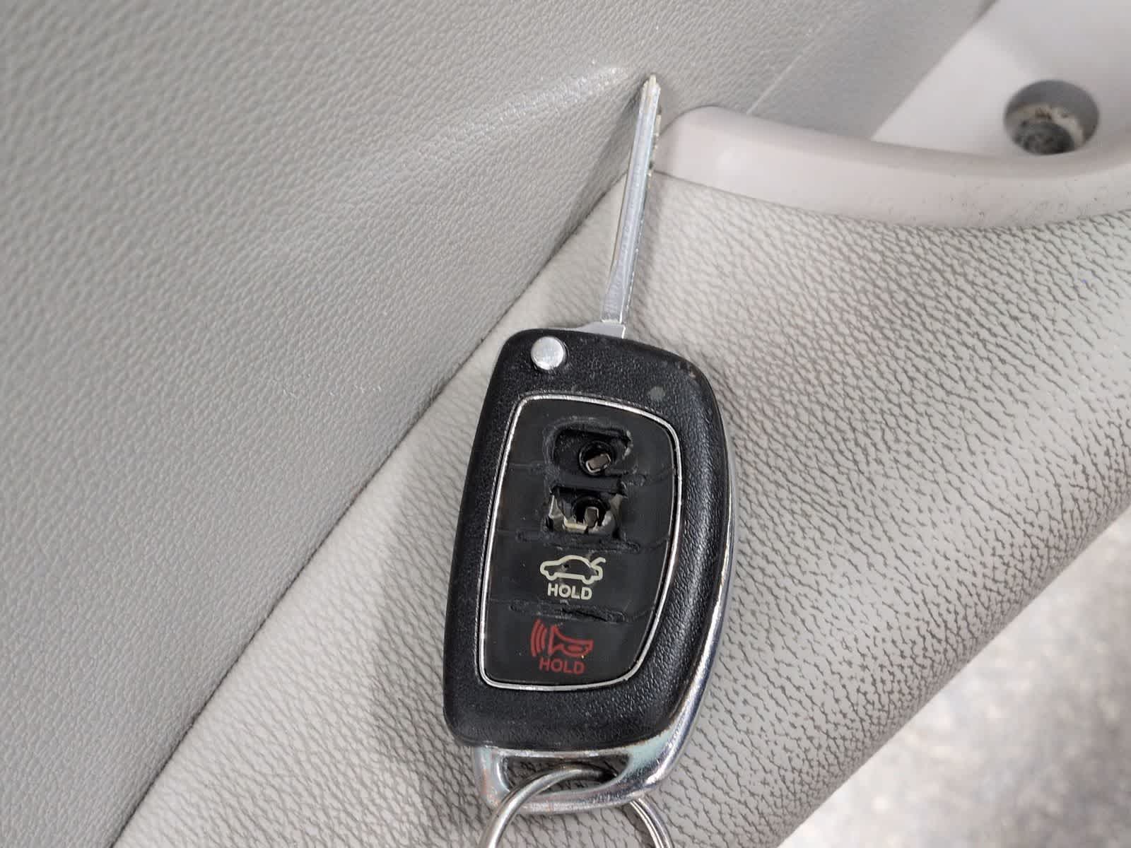 Thumbnail: 2017 Hyundai Sonata - 32