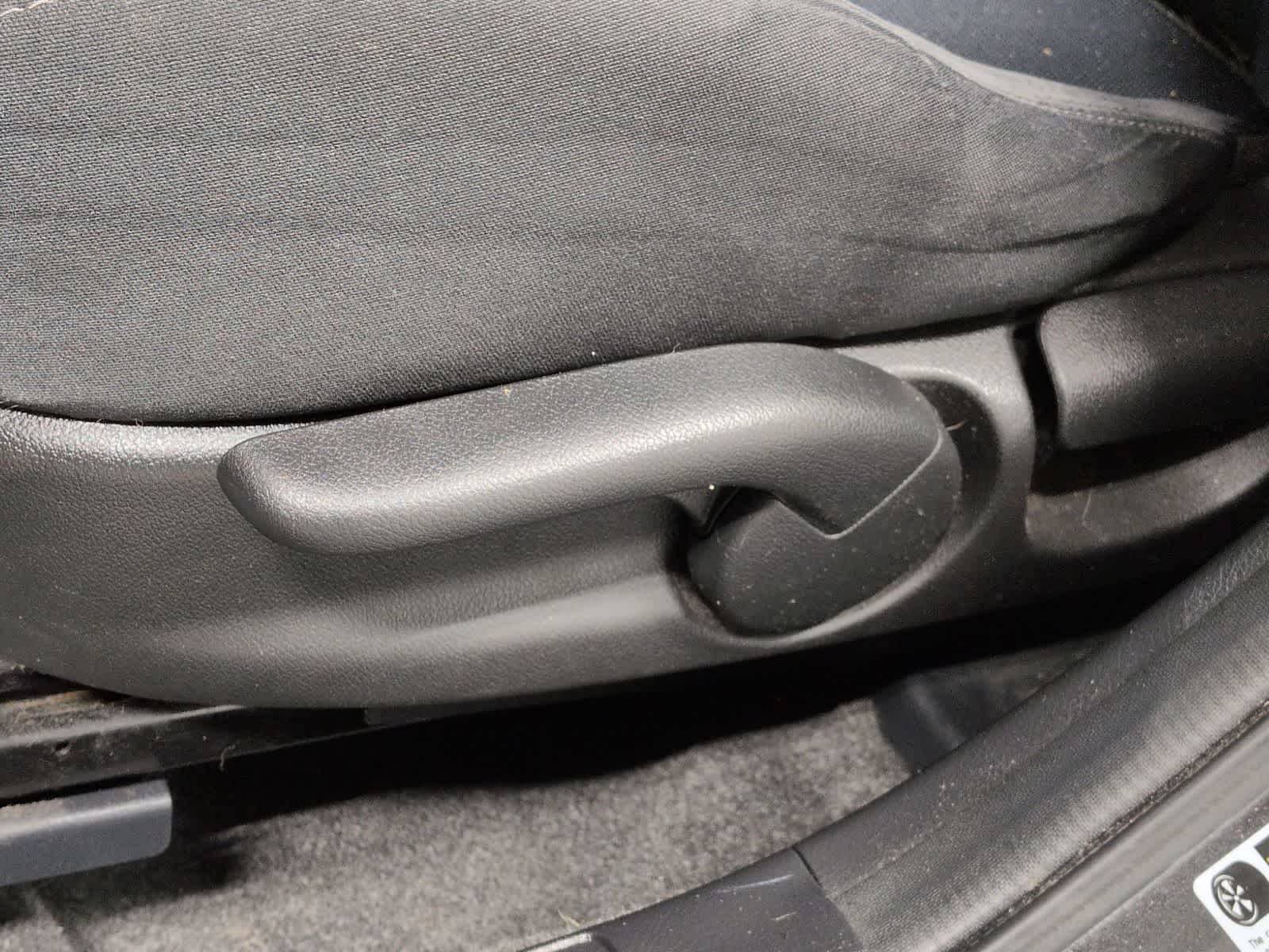 Thumbnail: 2010 Mazda Mazda3 - 18