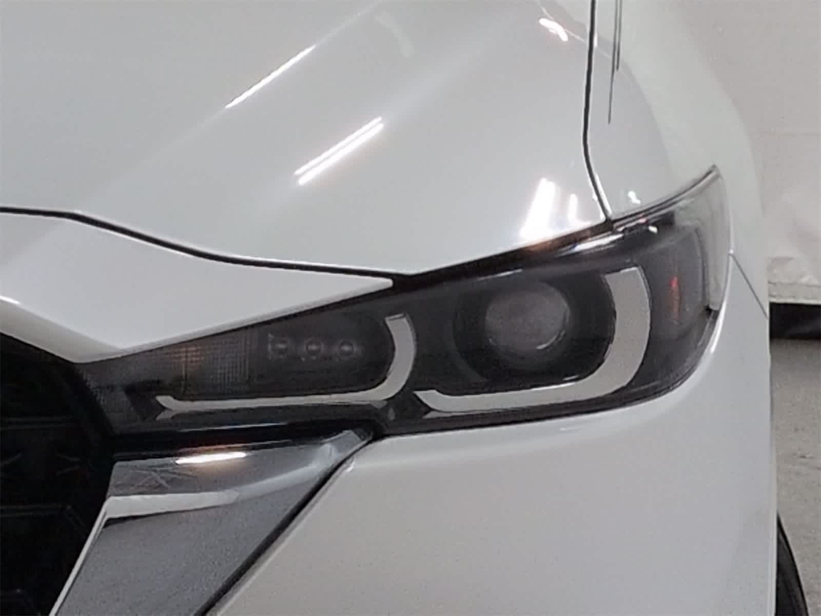 2024 Mazda CX-5 2.5 S Preferred photo 3