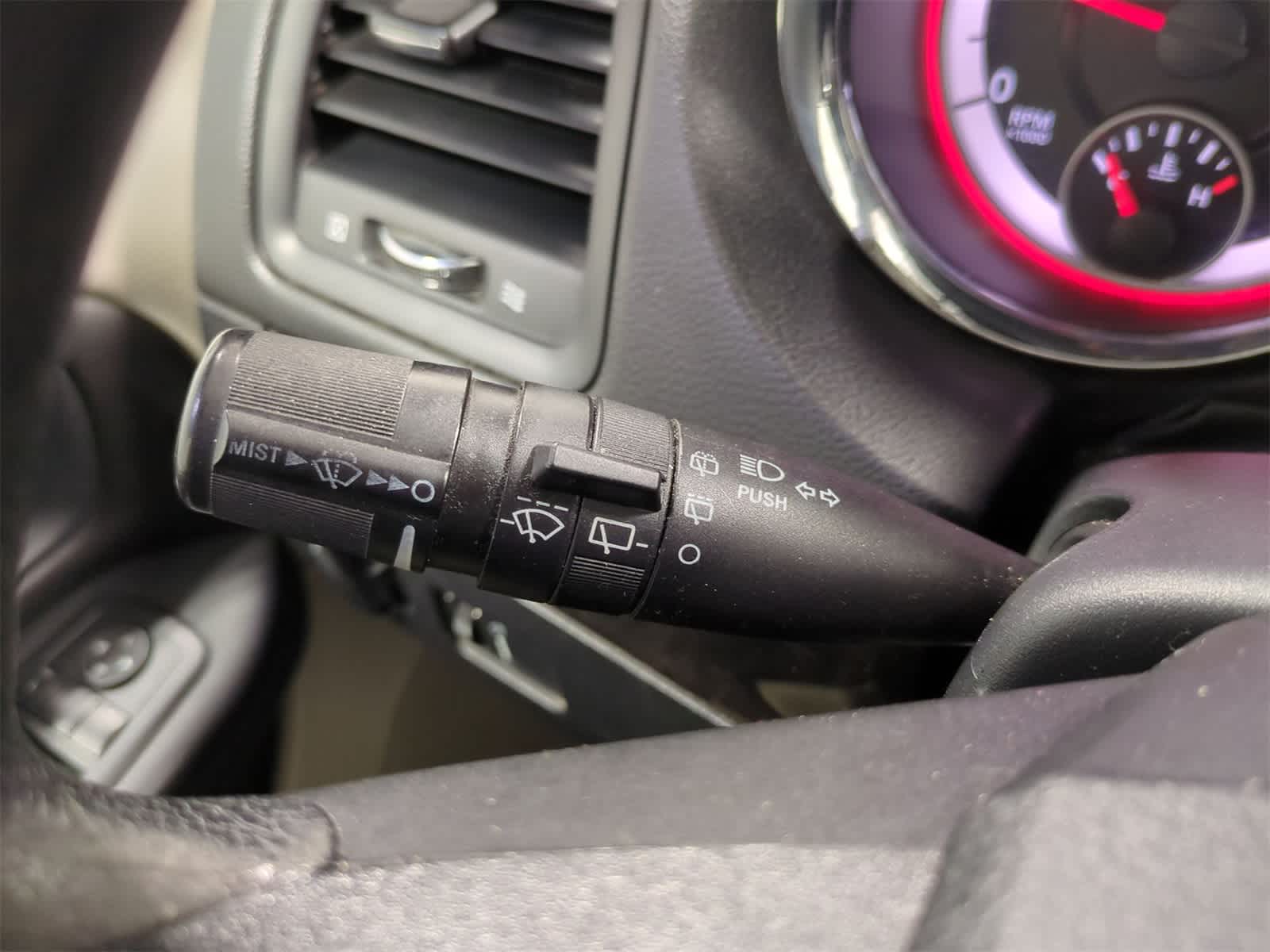 Thumbnail: 2013 Dodge Grand Caravan - 26