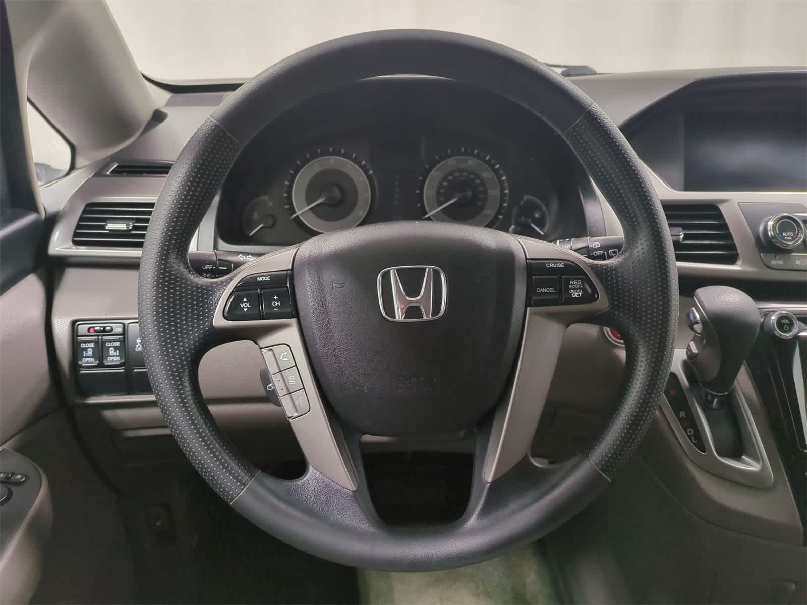 Thumbnail: 2016 Honda Odyssey - 23