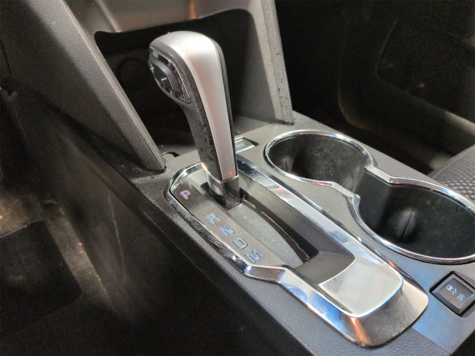 Thumbnail: 2010 Chevrolet Equinox - 31