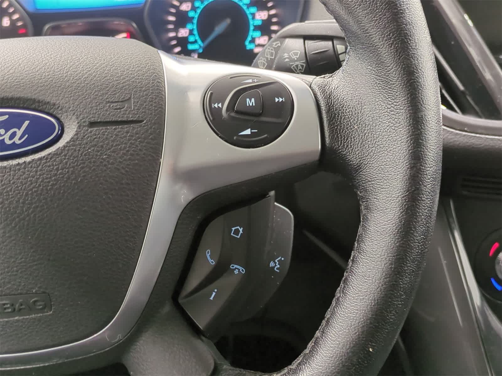 Thumbnail: 2014 Ford Escape - 25