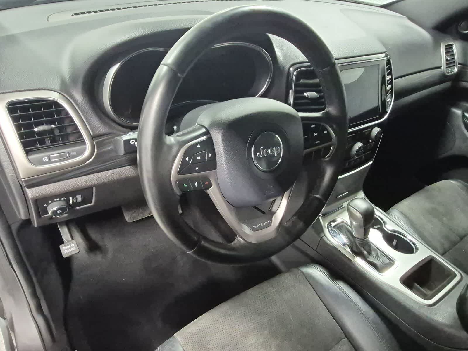 Thumbnail: 2019 Jeep Grand Cherokee - 9