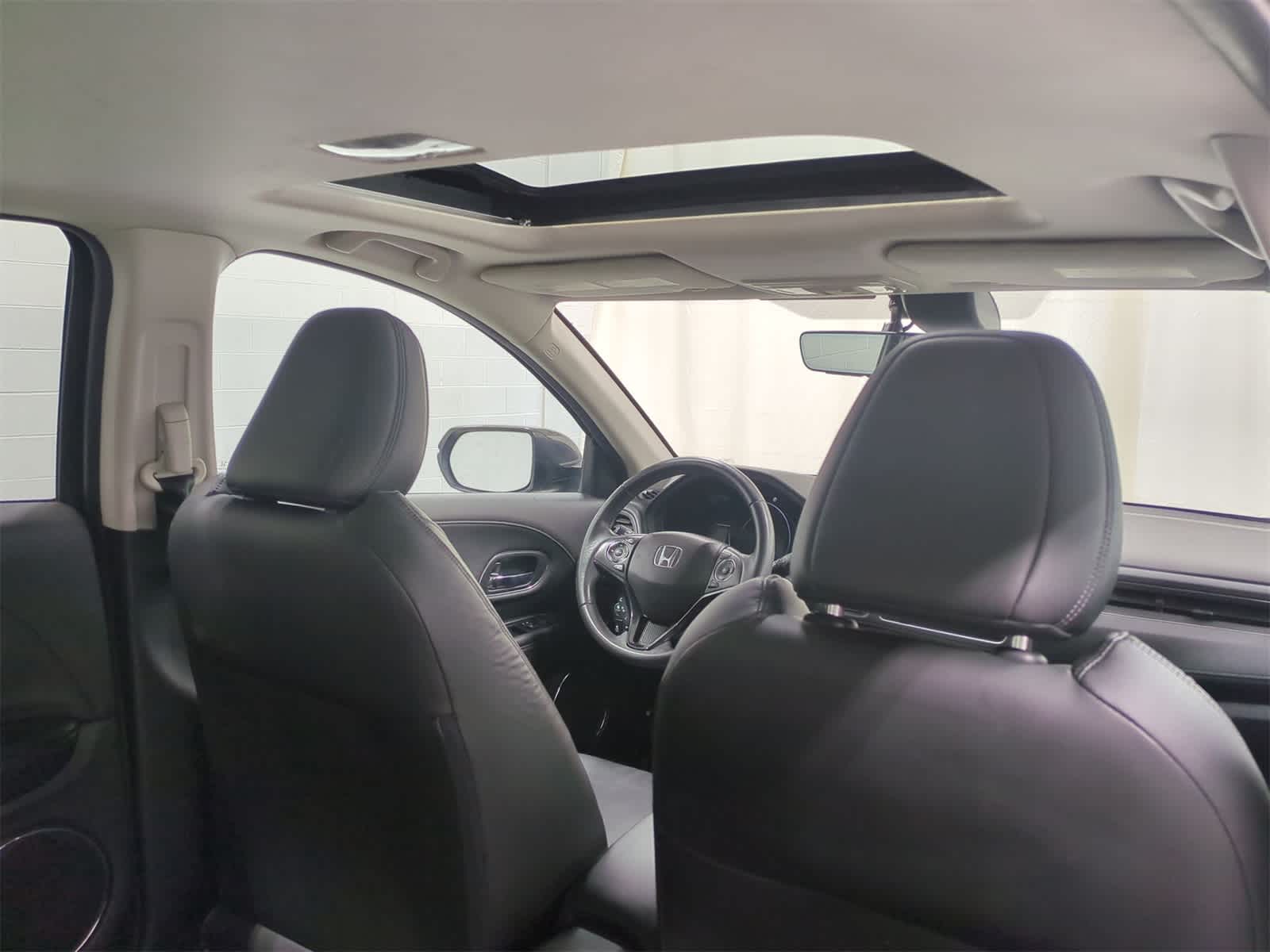 Thumbnail: 2019 Honda HR-V - 23
