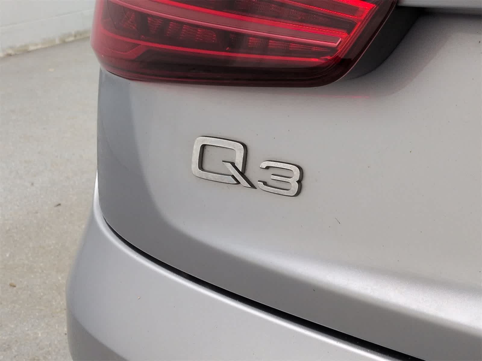 Thumbnail: 2016 Audi Q3 - 12