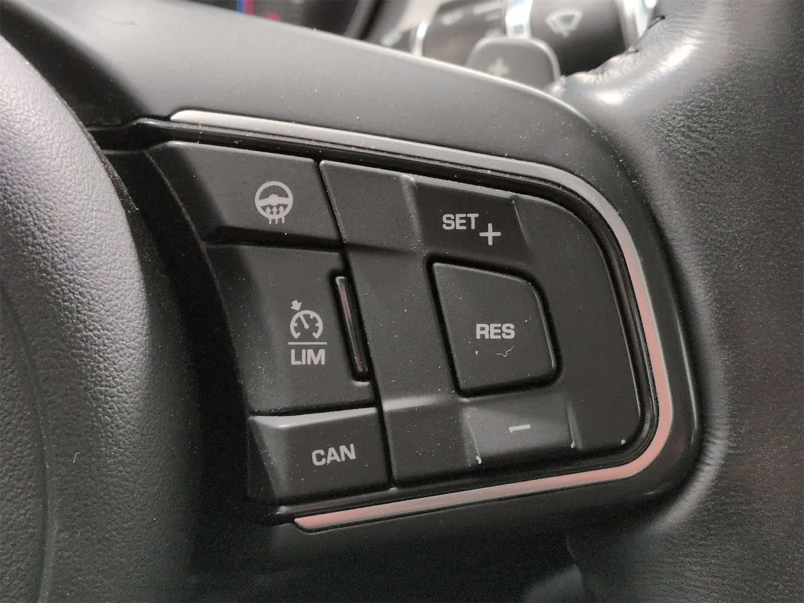 Thumbnail: 2018 Jaguar XE - 27