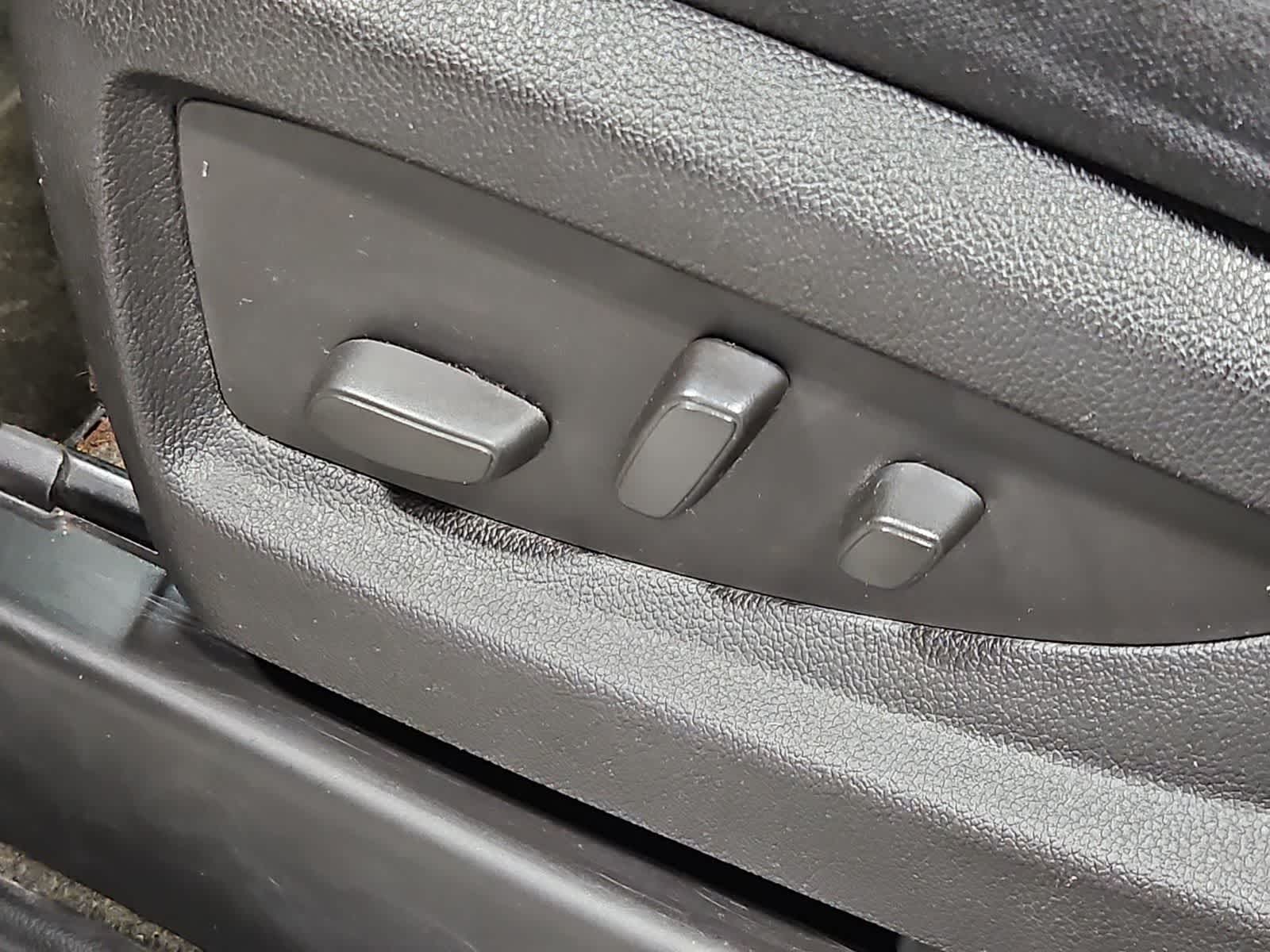 Thumbnail: 2016 GMC Sierra 1500 - 17