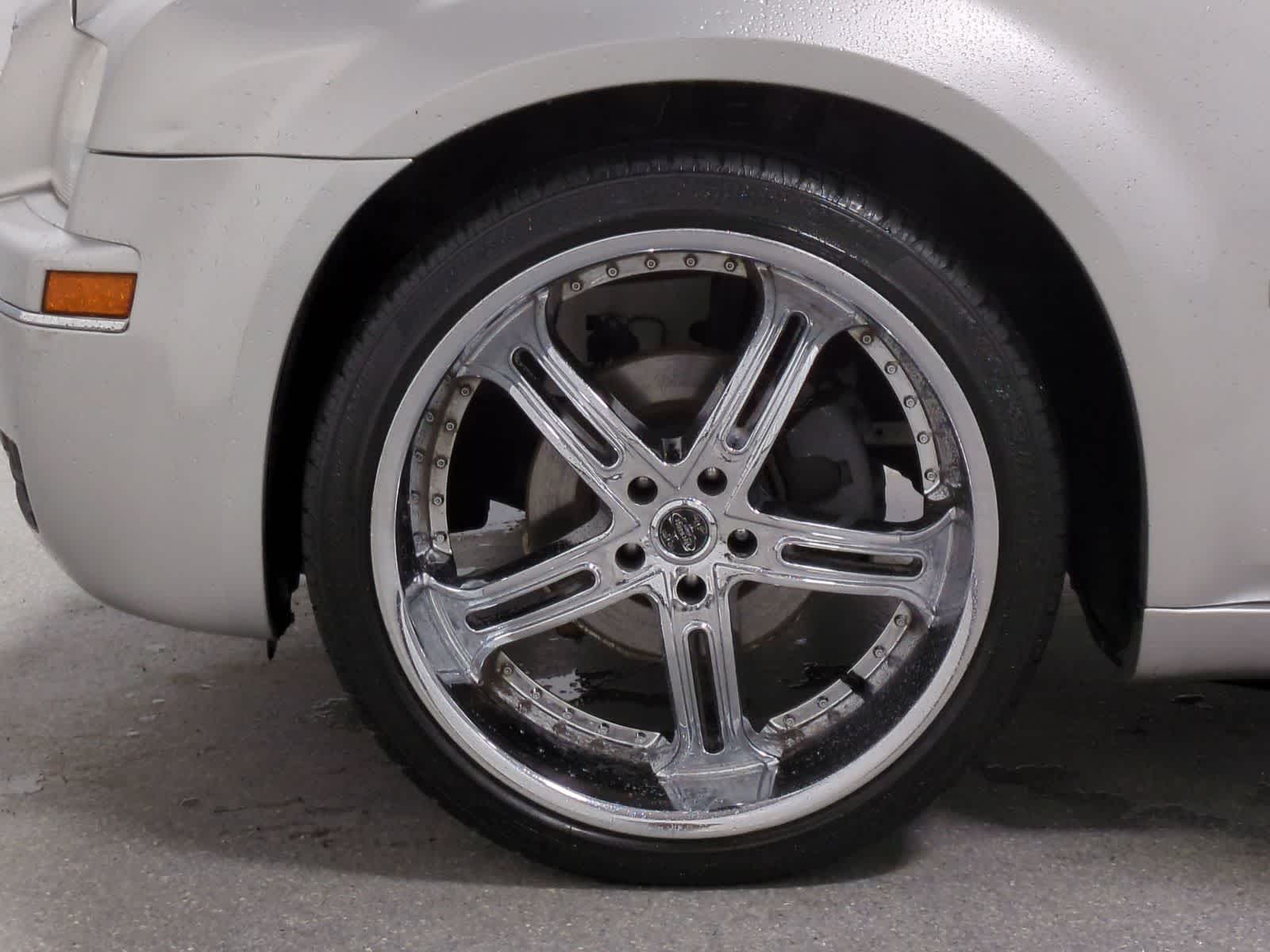 Thumbnail: 2010 Chrysler 300 - 14