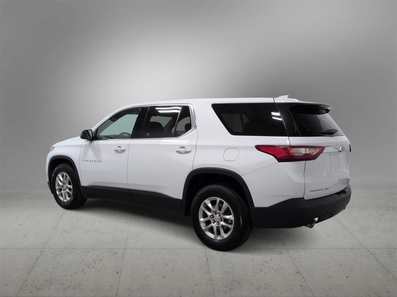 Thumbnail: 2019 Chevrolet Traverse - 10