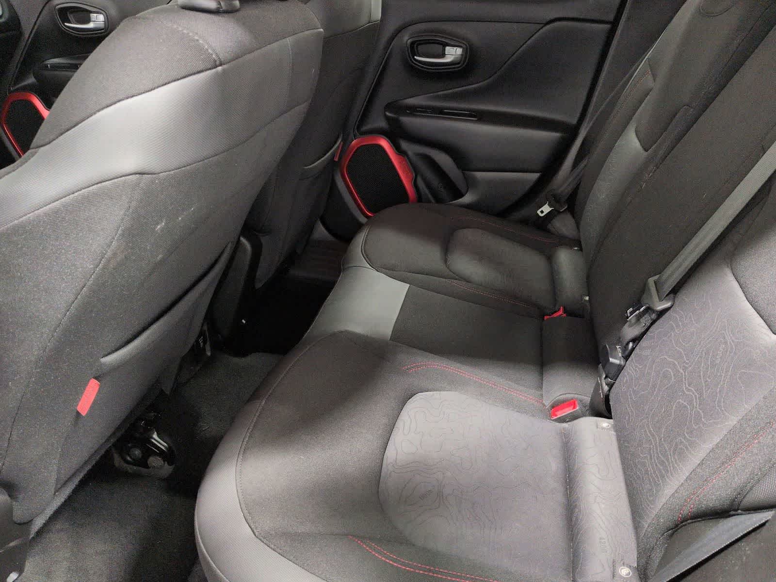 Thumbnail: 2017 Jeep Renegade - 19