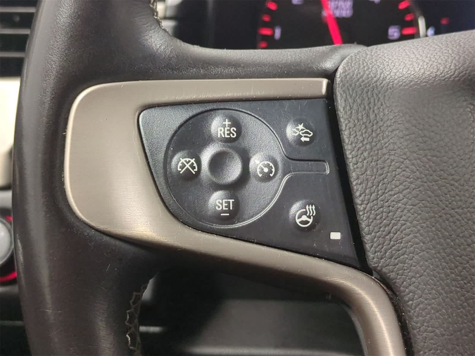 Thumbnail: 2015 GMC Yukon - 24