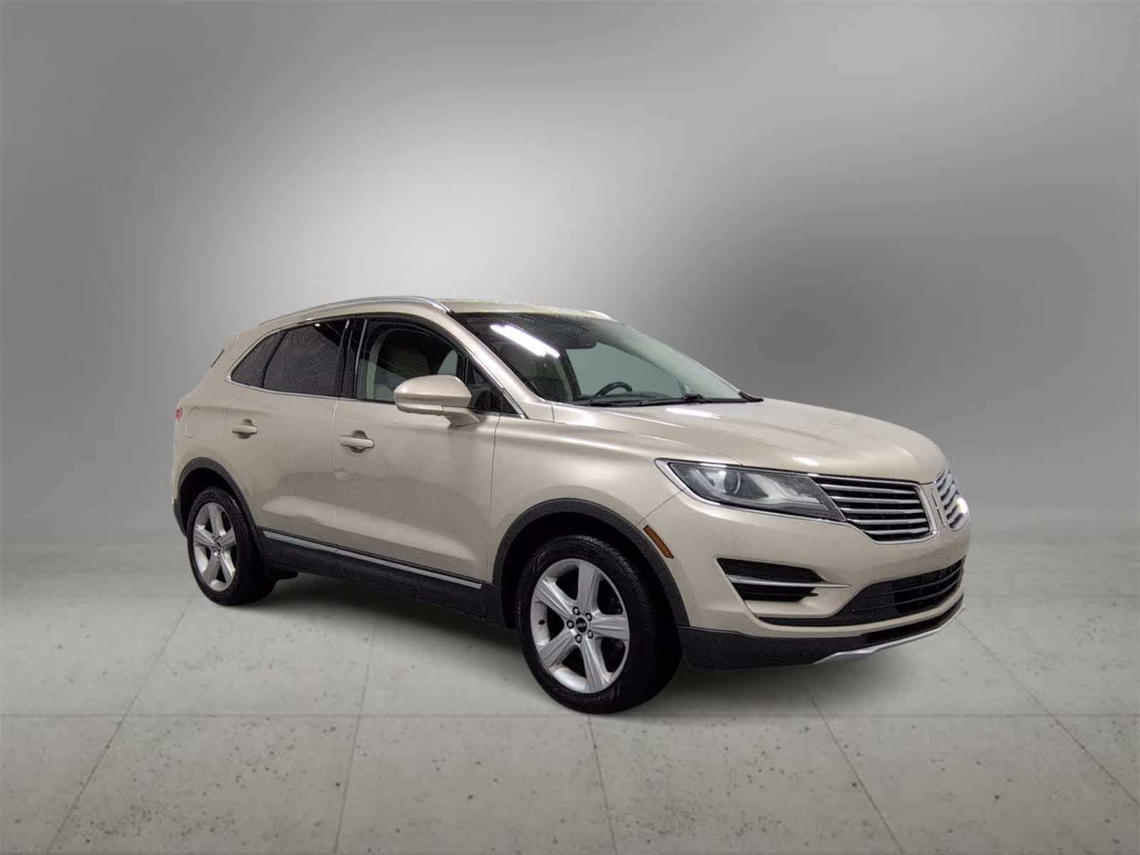 Used 2017 Lincoln MKC Premiere with VIN 5LMCJ1D92HUL15582 for sale in Farmington Hills, MI
